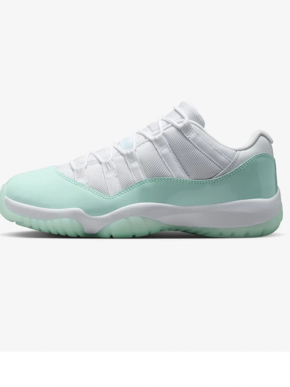 Nike Air Jordan 11 Retro Low Sneakers Size 11.5